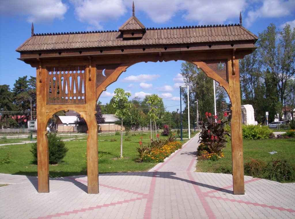 Székelykapu a téren